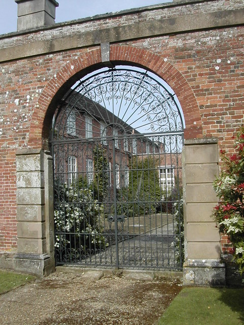 Gateway at Hinton House