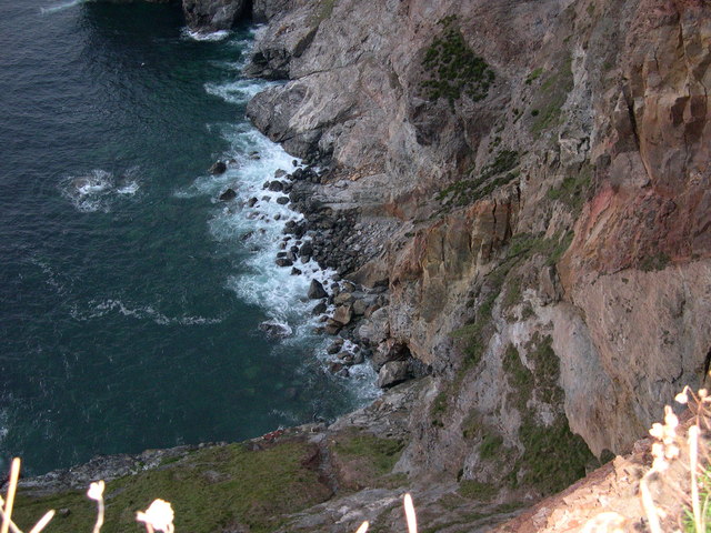 Collapsing cliff