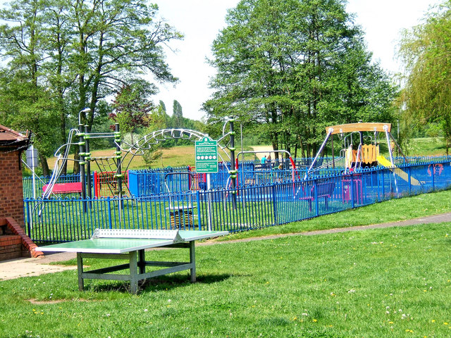 Children's play area, Springfield Park © P L Chadwick :: Geograph ...