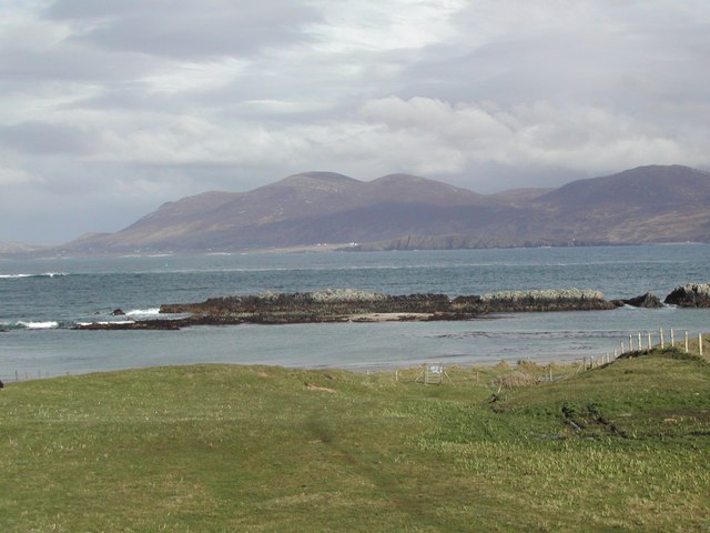 Doaghbeg beach © Dympna McAteer cc-by-sa/2.0 :: Geograph Ireland