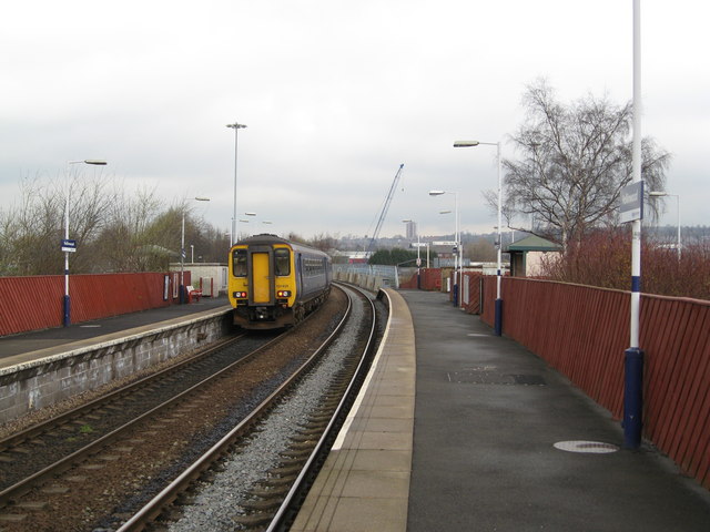 Hollinwood station looking toward Oldham Edge