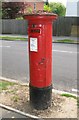 Edward VIII postbox, Hermitage Road, SE19