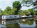 Houseboats on the canal at Cowley