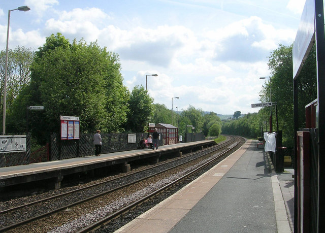 Mytholmroyd Station © Betty Longbottom Cc-by-sa/2.0 :: Geograph Britain ...