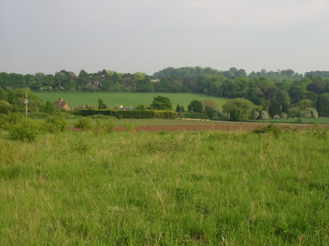Looking SE from footpath to the S of Eastry