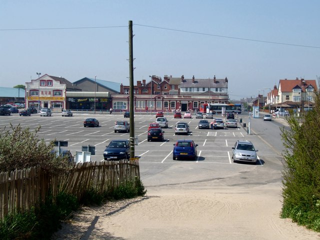 North Parade, Skegness © Dave Hitchborne :: Geograph Britain And Ireland