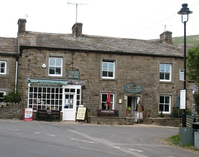 kearton-hotel-and-tea-rooms-thwaite-gordon-hatton-geograph