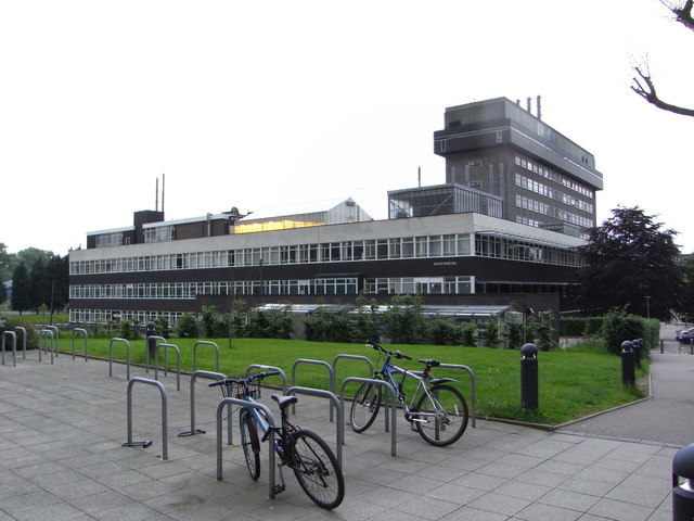 Birmingham University  Biosciences... © Chris Allen  Geograph