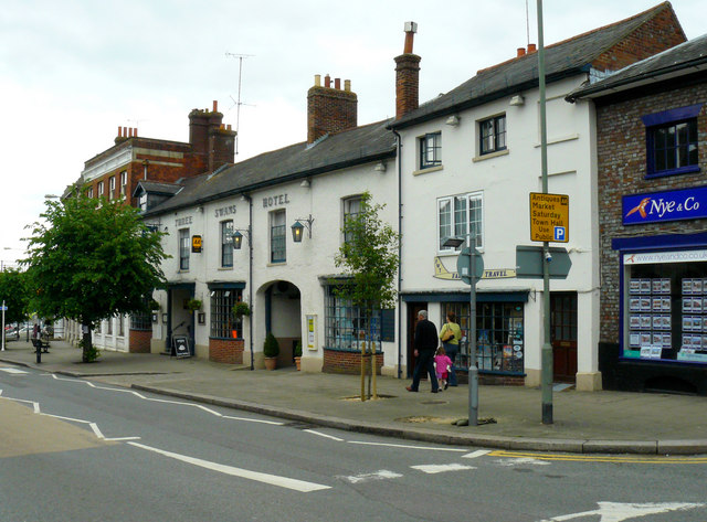 Hungerford - The Three Swans Hotel © Chris Talbot cc-by-sa/2.0 ...