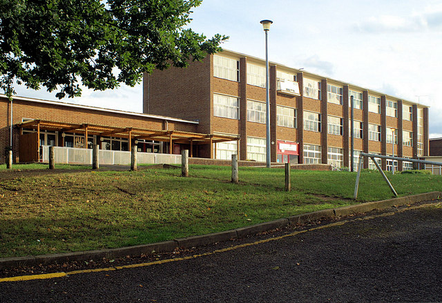 Bracknell & Wokingham College, Sandy... © Pierre Terre :: Geograph ...