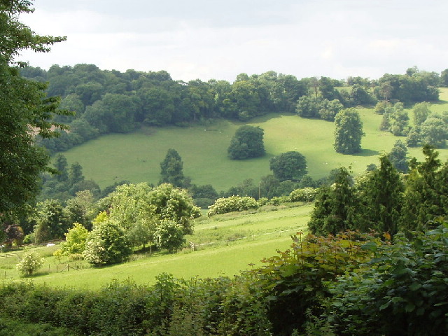 Chilterns countryside near Chequers... © David Hawgood ...