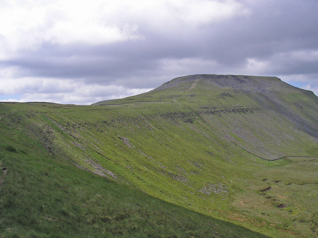 The ridge walk to Ingleborough © John Illingworth :: Geograph Britain ...