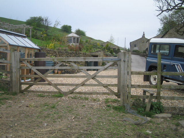 Entrance to Woodhead Farm on the Pennine Way