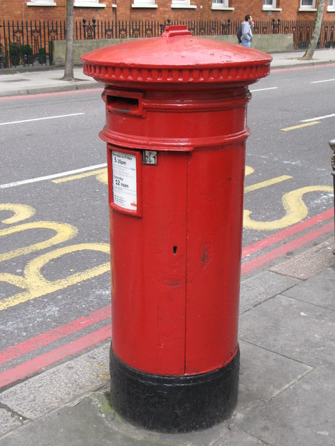 "Anonymous" (Victorian) postbox, Warwick Road, SW5