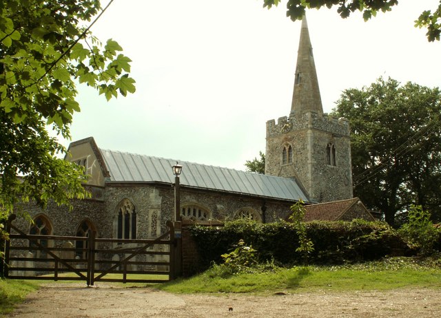 St. Mary; the parish church of Polstead © Robert Edwards cc-by-sa/2.0 ...