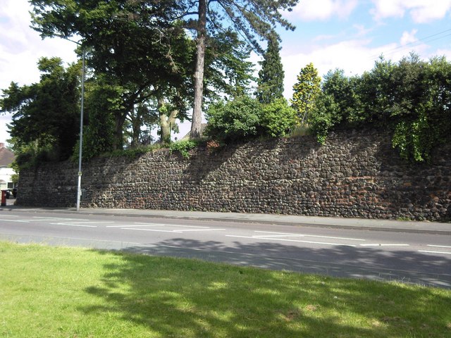 'Clinker' Wall, Goldthorn Hill.