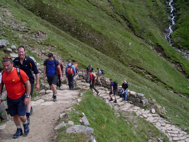 the-busy-ben-nevis-climb-stephen-sweeney-geograph-britain-and-ireland