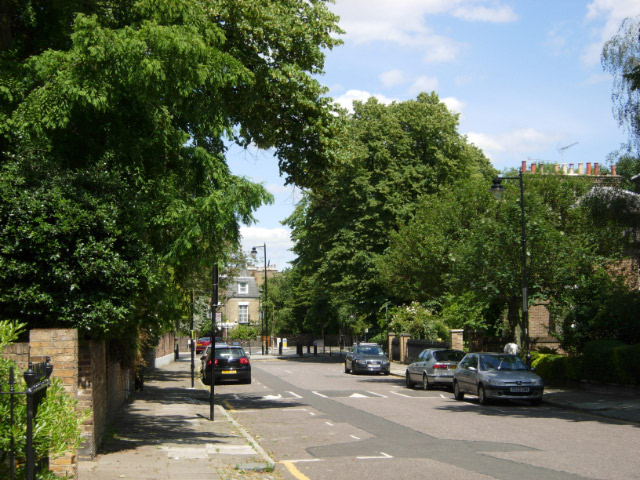 Canonbury Park South, Canonbury © Stephen McKay cc-by-sa/2.0 ...