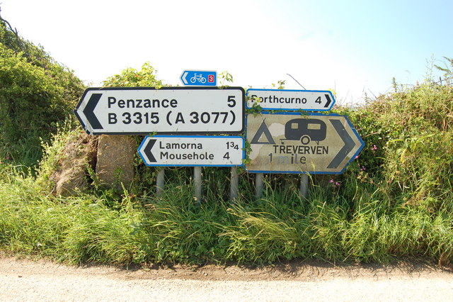 Road signs, Boskenna Cross