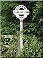 Old signpost at Maes Treylow