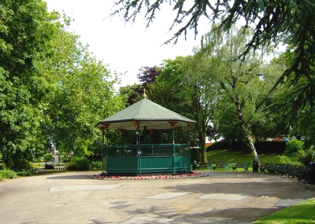 Victoria Park, Stafford © Simon Huguet cc-by-sa/2.0 :: Geograph Britain ...