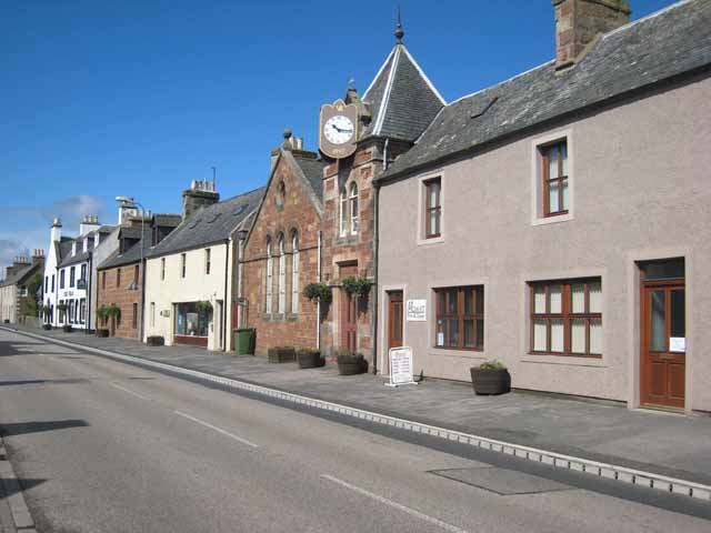 Main Street, Golspie © Oliver Dixon cc-by-sa/2.0 :: Geograph Britain ...