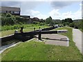 SO8986 : Stourbridge Canal, Lock No.15 by John M
