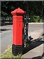 Penfold postbox, Highbury Grove/Aberdeen Park, N5