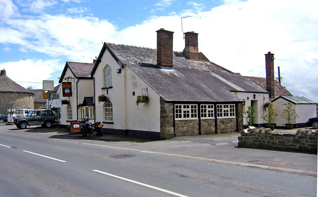 The Kangaroo Inn - a minor mystery © P L Chadwick :: Geograph Britain ...