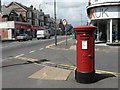 Winton: postbox № BH9 97, Wimborne Road