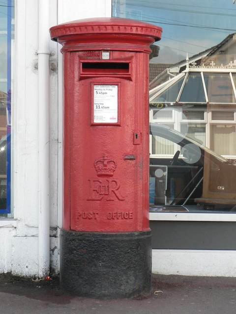 Winton: postbox № BH9 103, Wimborne Road