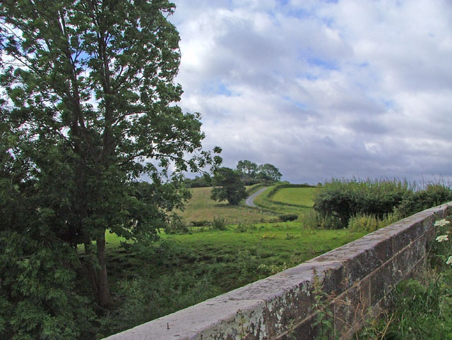 Riseborough Hill from railway bridge