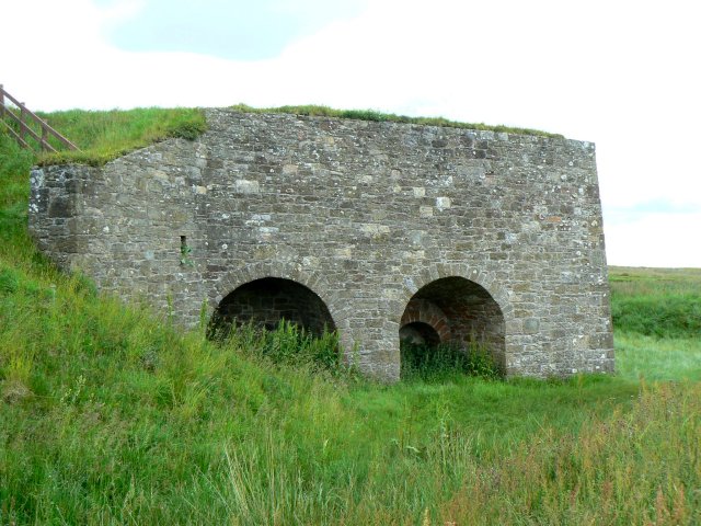 Lime kiln near East Lomond © James Allan cc-by-sa/2.0 :: Geograph ...