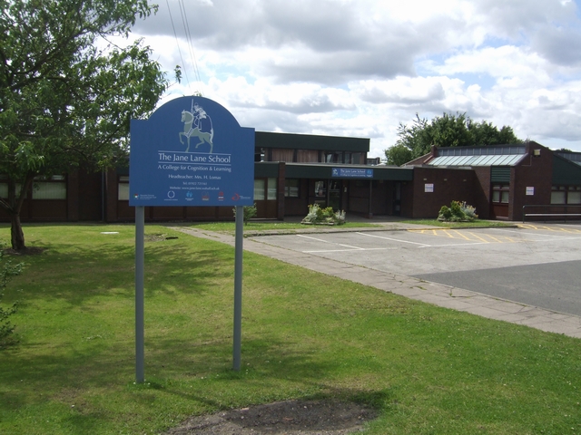 Jane Lane School, Bentley © John M cc-by-sa/2.0 :: Geograph Britain and ...