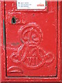 Edward VII wall postbox, Beaconsfield Road - royal cipher