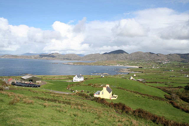 Farmland at Ballydonegan © John Gibson :: Geograph Ireland