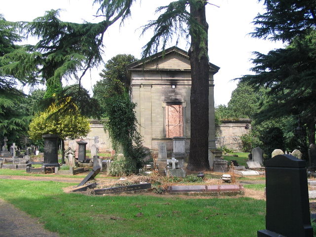 Rear of non-conformist chapel, London... © E Gammie cc-by-sa/2.0 ...