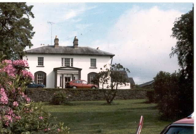 Glynch House, Newbliss, and its history