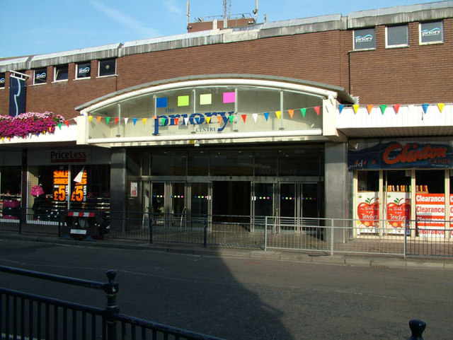 Priory Centre, Dartford © Ken Brown :: Geograph Britain and Ireland