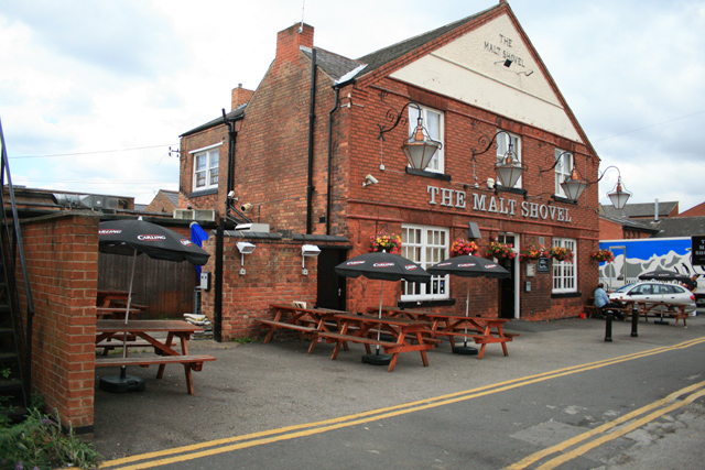 The Malt Shovel © David Lally cc-by-sa/2.0 :: Geograph Britain and Ireland