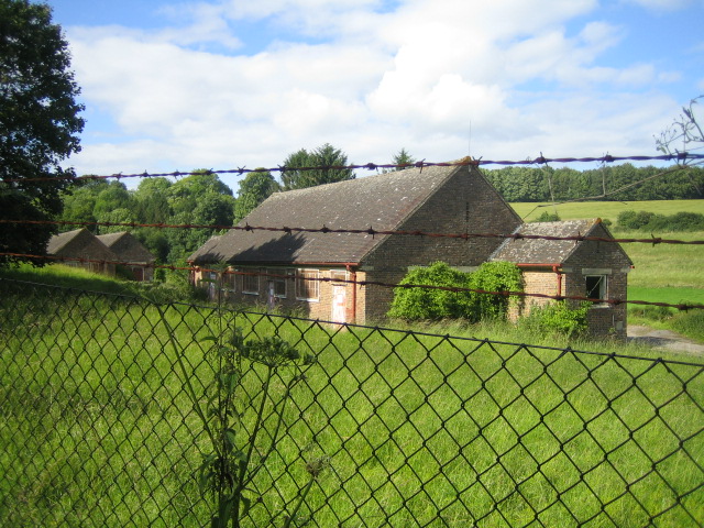 Former Site of RAF Chilmark 3 © Andy Gryce cc-by-sa/2.0 :: Geograph ...