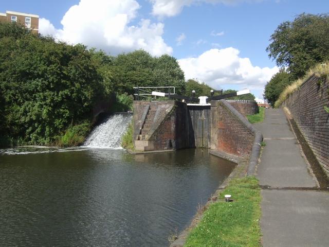 Dudley No 1 Canal -  Delph Lock No 5