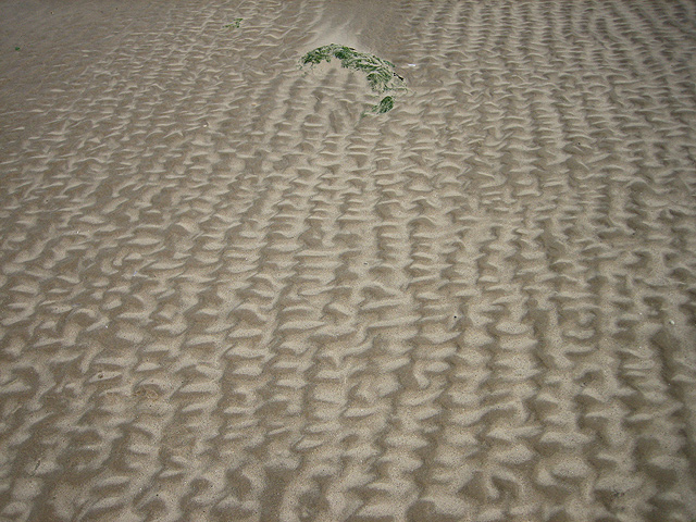 Sand ripple effects