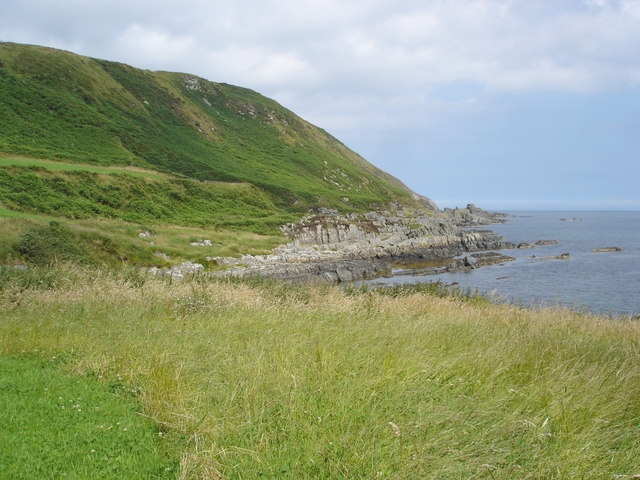 Shore below  Inishowen Head