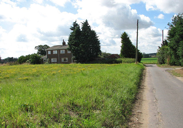 unadopted-road-evelyn-simak-geograph-britain-and-ireland