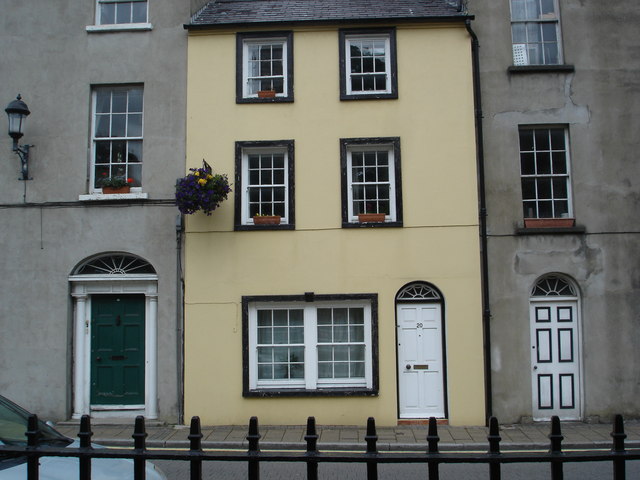 Houses in London Street Londonderry