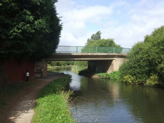 Wyrley & Essington Canal - Jolly Collier Bridge