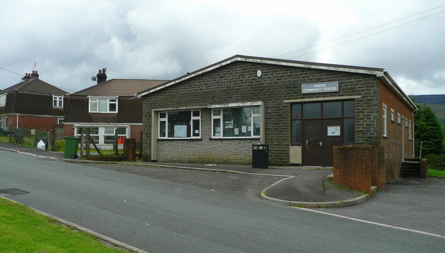 Rhigos Community Centre © Jonathan Billinger cc-by-sa/2.0 :: Geograph ...