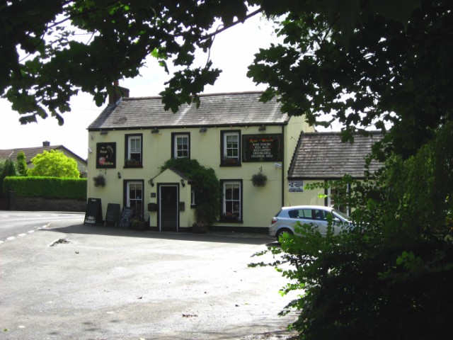 Rose and Willow public house, Neyland © Shaun Butler cc-by-sa/2.0 ...