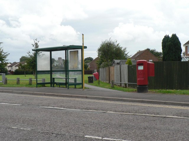 Muscliff: postbox № BH9 398, Shillingstone Drive